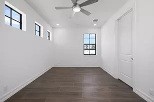 309 Cascade Ln, West Palm Beach, FL 33404 - Photo 25