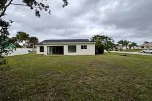 2101 SE Holland St, Port Saint Lucie, FL 34952 - Photo 3