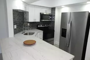 55 SW 2nd Ave, Boca Raton, FL 33432 - Photo 11