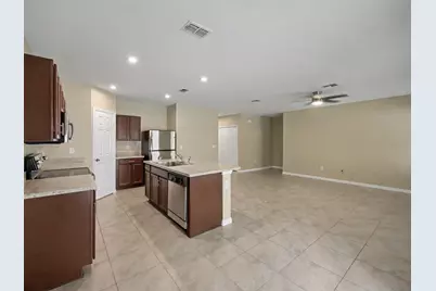 5234 Oakland Lake Circle, Fort Pierce, FL 34951 - Photo 15