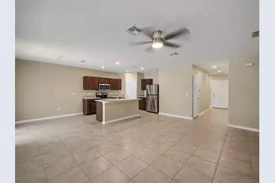 5234 Oakland Lake Circle, Fort Pierce, FL 34951 - Photo 5