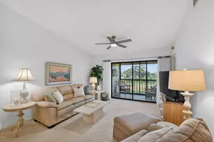 4542 Lucerne Lakes Blvd E, Lake Worth, FL 33467 - Photo 11