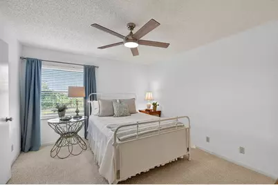 4542 Lucerne Lakes Boulevard E #202, Lake Worth, FL 33467 - Photo 15