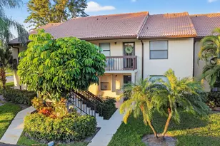 4542 Lucerne Lakes Blvd E, Lake Worth, FL 33467 - Photo 1