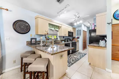 16744 E Lancashire Drive, Loxahatchee, FL 33470 - Photo 9