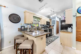 16744 E Lancashire Dr, Loxahatchee, FL 33470 - Photo 9