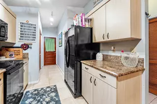 16744 E Lancashire Dr, Loxahatchee, FL 33470 - Photo 11