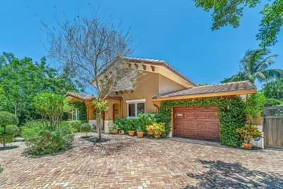 870 NW 7th Street, Boca Raton, FL 33486 - Photo 1