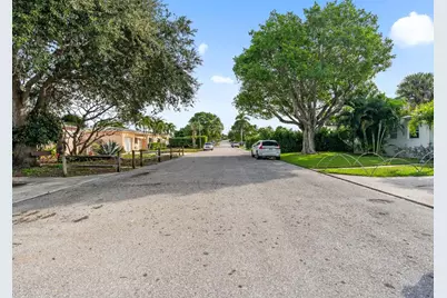 1757 12th Court N, Lake Worth Beach, FL 33460 - Photo 23