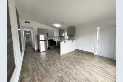 1050 W 7th Street, West Palm Beach, FL 33404 - Photo 3