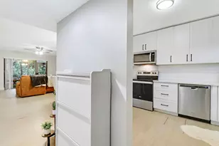 1200 SE Parkview Pl, Stuart, FL 34994 - Photo 3