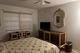 221 Lake Meryl Dr, West Palm Beach, FL 33411 - Photo 9