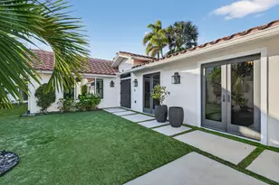 105 W Tarpon Ln, Jupiter, FL 33477 - Photo 1