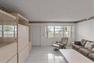 270 Farnham L, Deerfield Beach, FL 33442 - Photo 3