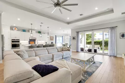 9240 Greenspire Lane, Lake Worth, FL 33467 - Photo 9