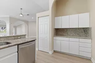 9734 Harbour Lake Cir, Boynton Beach, FL 33437 - Photo 7