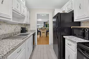 2340 SW 22nd Ave, Delray Beach, FL 33445 - Photo 5