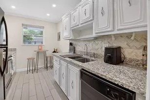 2340 SW 22nd Ave, Delray Beach, FL 33445 - Photo 7