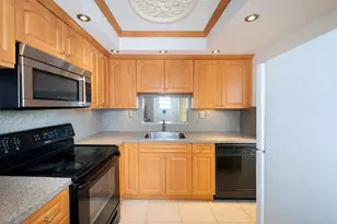 5041 W Oakland Park Blvd, Lauderdale Lakes, FL 33313 - Photo 7