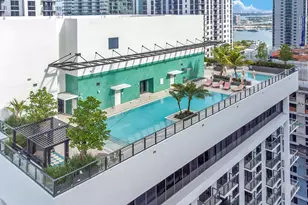 11 NE 6th St, Miami, FL 33132 - Photo 17