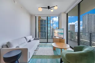11 NE 6th St, Miami, FL 33132 - Photo 1