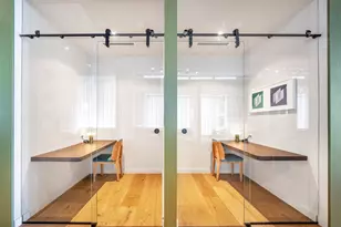 11 NE 6th St, Miami, FL 33132 - Photo 31