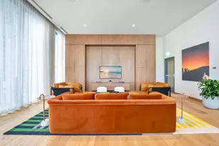 11 NE 6th St, Miami, FL 33132 - Photo 23