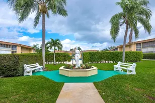 500 Village Green Cir W, Lake Worth Beach, FL 33461 - Photo 31