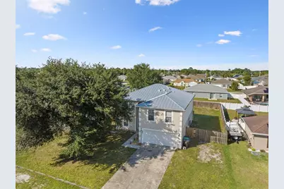 981 SW McElroy Avenue, Port Saint Lucie, FL 34984 - Photo 5