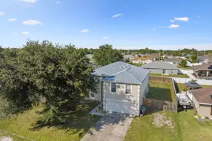 981 SW McElroy Ave, Port Saint Lucie, FL 34984 - Photo 5