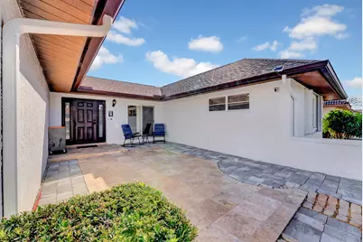 10306 Greentrail Drive N, Boynton Beach, FL 33436 - Photo 3