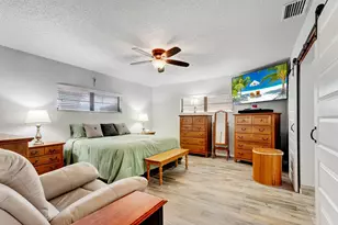 10306 Greentrail Dr N, Boynton Beach, FL 33436 - Photo 15