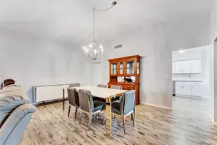 10306 Greentrail Dr N, Boynton Beach, FL 33436 - Photo 9