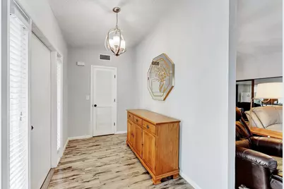 10306 Greentrail Drive N, Boynton Beach, FL 33436 - Photo 5