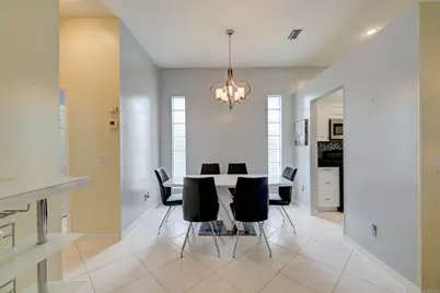 450 SW Fairway Landing, Port Saint Lucie, FL 34986 - Photo 5