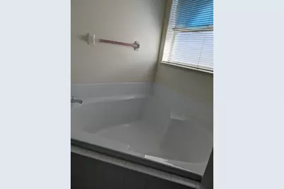 1122 SE Puritan Lane, Port Saint Lucie, FL 34983 - Photo 7