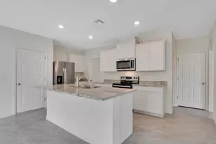 12335 SW Nettuno Way, Port Saint Lucie, FL 34987 - Photo 11