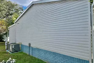 4541 NW 69th St, Coconut Creek, FL 33073 - Photo 9