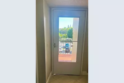 3755 Via Poinciana #304, Lake Worth, FL 33467 - Photo 37