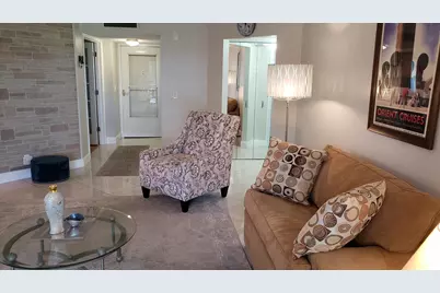 3755 Via Poinciana #304, Lake Worth, FL 33467 - Photo 7