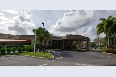 3755 Via Poinciana #304, Lake Worth, FL 33467 - Photo 27