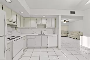 5280 Las Verdes Cir, Delray Beach, FL 33484 - Photo 13