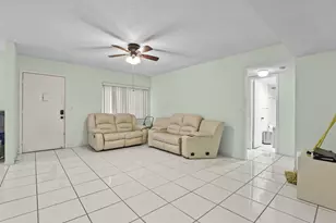 5280 Las Verdes Cir, Delray Beach, FL 33484 - Photo 3