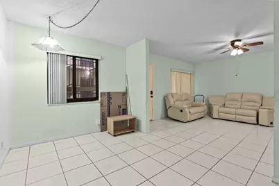 5280 Las Verdes Circle #219, Delray Beach, FL 33484 - Photo 11