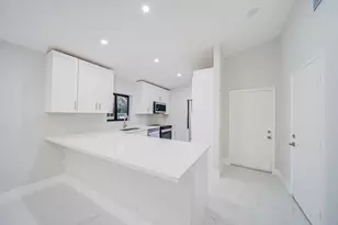 8067 Summerbreeze Ln, Boca Raton, FL 33496 - Photo 5