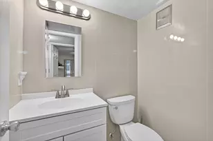 144 Dorchester G, West Palm Beach, FL 33417 - Photo 7