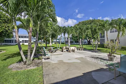 144 Dorchester G, West Palm Beach, FL 33417 - Photo 13