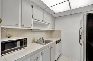 1131 SE 4th St, Boynton Beach, FL 33435 - Photo 11