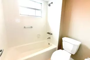 5510 Tamberlane Circle, Palm Beach Gardens, FL 33418 - Photo 21