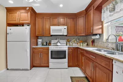 676 Laconia Circle #B, Lake Worth, FL 33467 - Photo 39